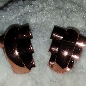Elegant vintage signed  clip on Copper Spiral Earrings